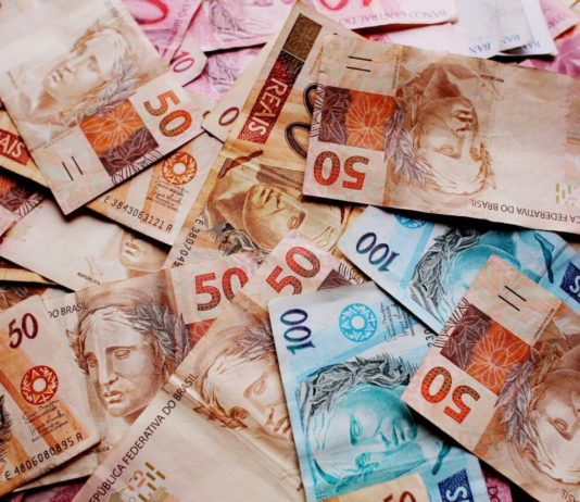 3 dicas para economizar dinheiro sem sair de casa durante a quarentena 3 dicas para economizar dinheiro sem sair de casa durante a quarentena