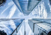 Saiba como se tornar dono de grandes imóveis sem gastar muito