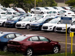 Vale mais a pena, financeiramente, um carro novo ou usado?