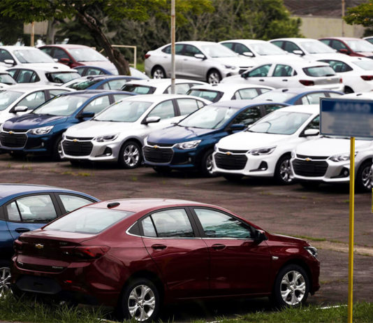 Vale mais a pena, financeiramente, um carro novo ou usado?