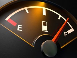 Vale a pena comprar um carro novo pensando na economia de combustível? economia de combustível